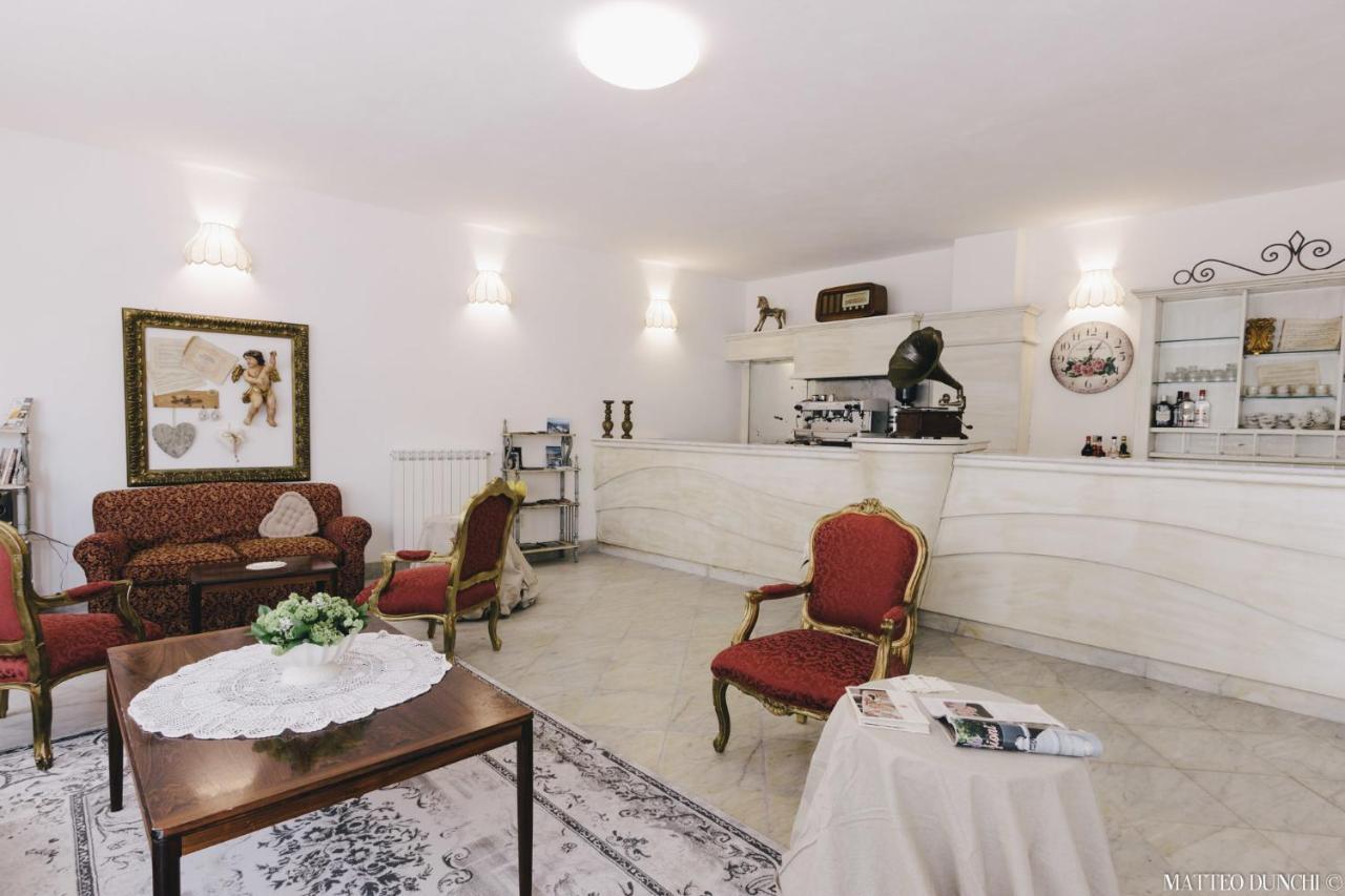 Hotel - Ristorante Pintadera Μάσσα Εξωτερικό φωτογραφία